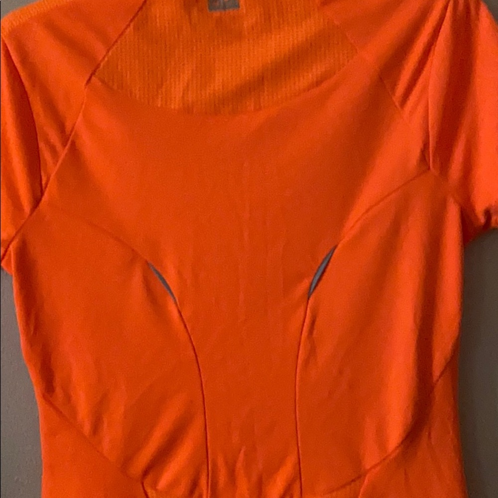 Fila top - Picture 5 of 8